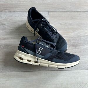 On running Cloudrift Ink | Glacier women’s shoe size 7